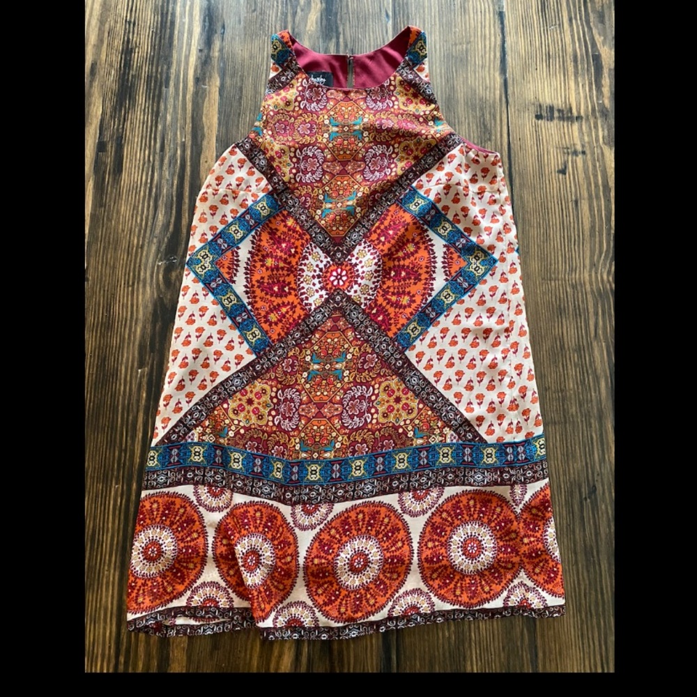 Boho style shift dress. Cute fit!
